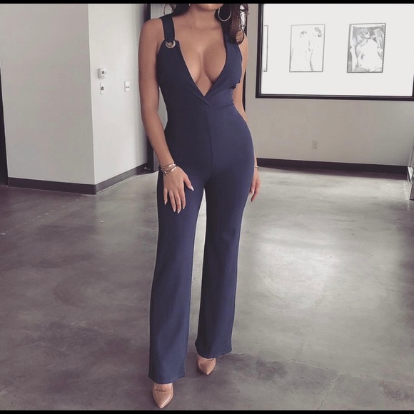 JLUXLABEL Pants - 🛍️🛍️ HOST PICK 🎁 NWT JLUXLABEL Show Stopper Jumpsuit. Fits so well and very sexy